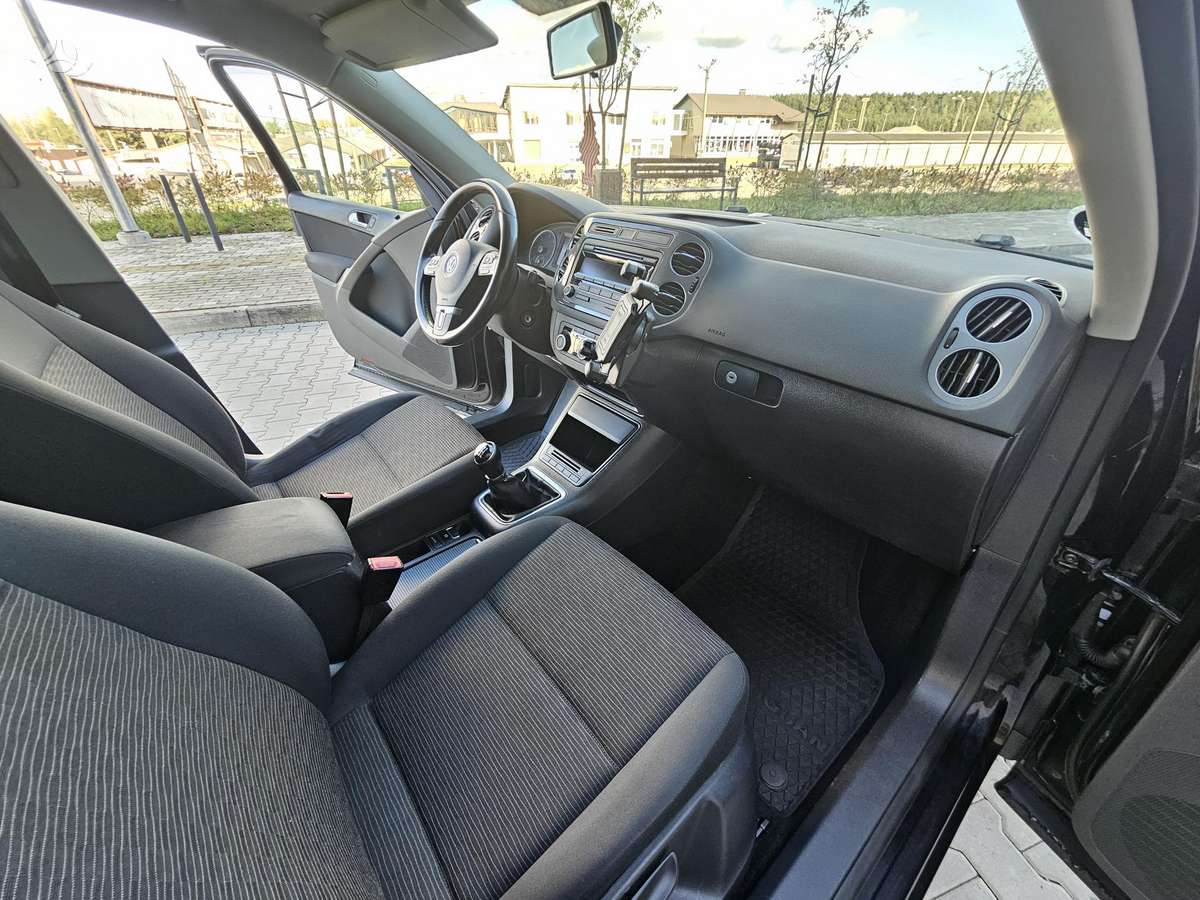 Volkswagen Tiguan 2013 — photo 22