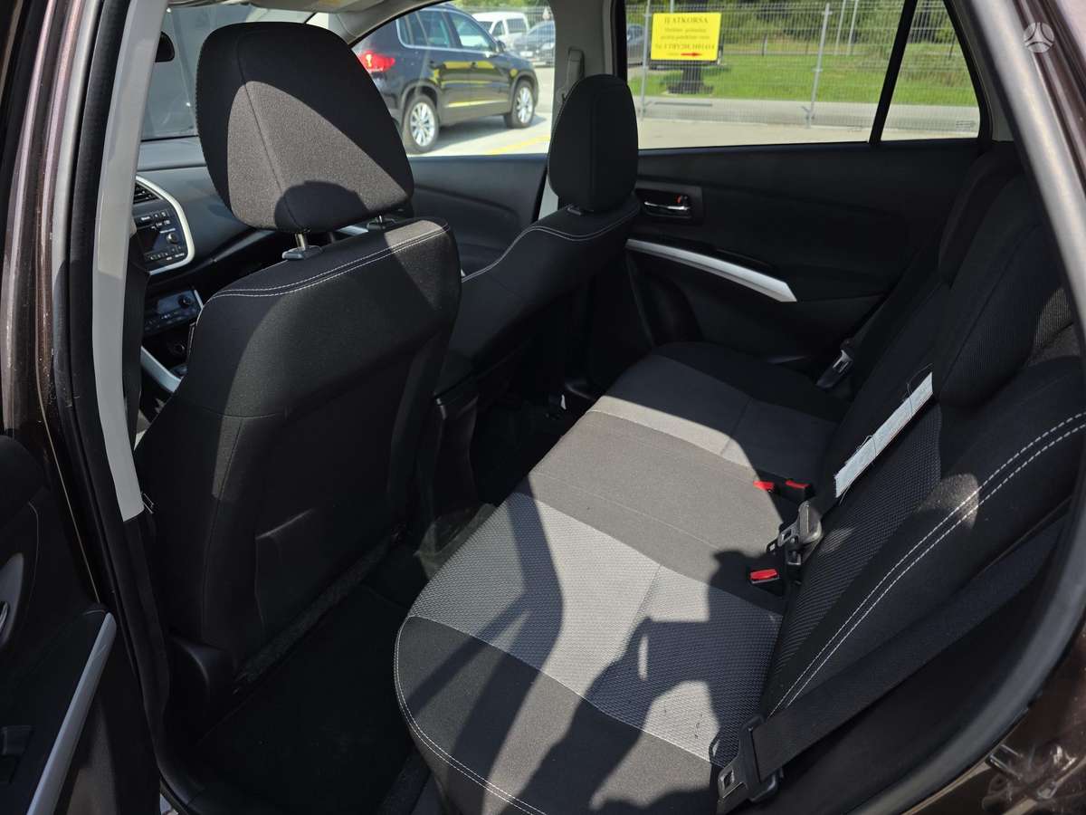 Suzuki SX4 2015 — photo 18