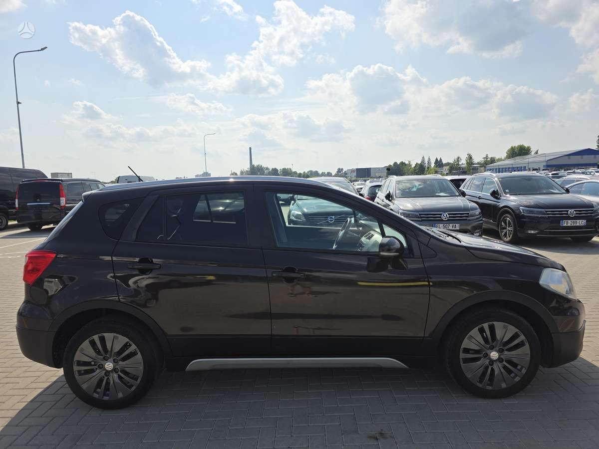 Suzuki SX4 2015 — engine 1598 cm³, 120 HP (88kW)