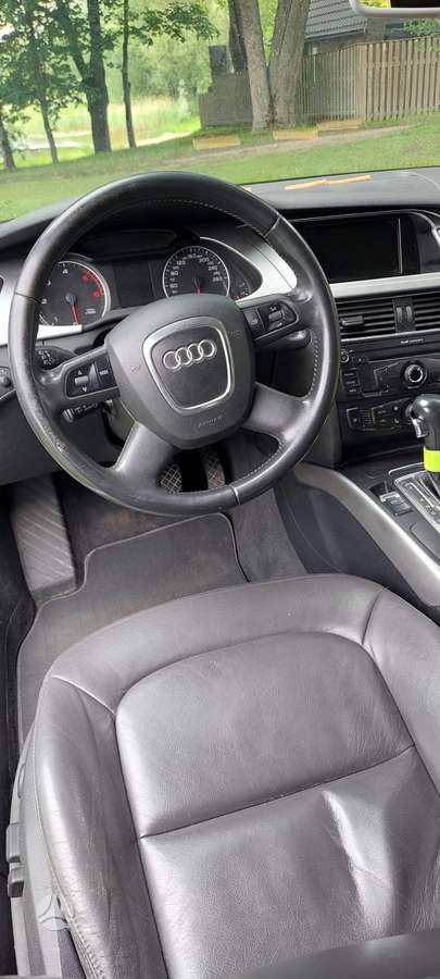 Audi A4 2008 — engine 1968 cm³, 143 HP (105kW)