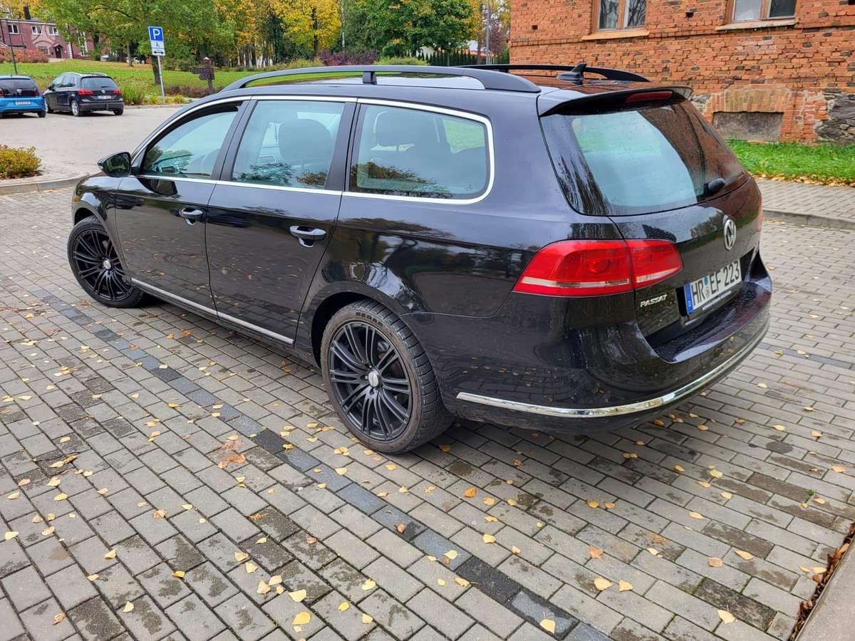Volkswagen Passat 2011 — photo 8