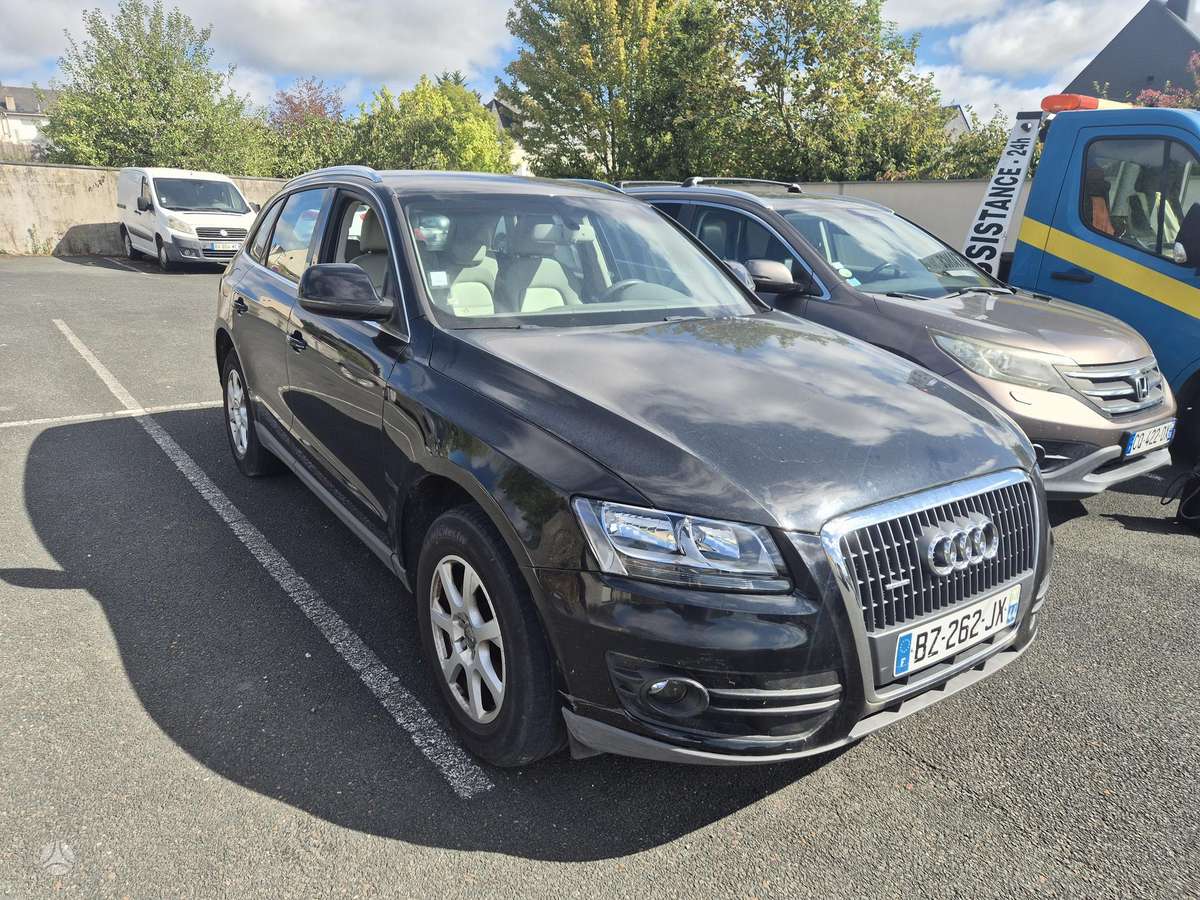 Audi Q5 2012 — engine 2000 cm³, 211 HP (155kW)