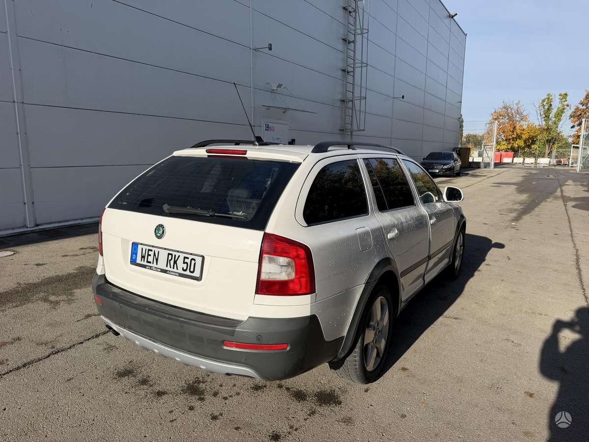 Skoda Octavia 2011 — engine 2000 cm³, 140 HP (103kW)