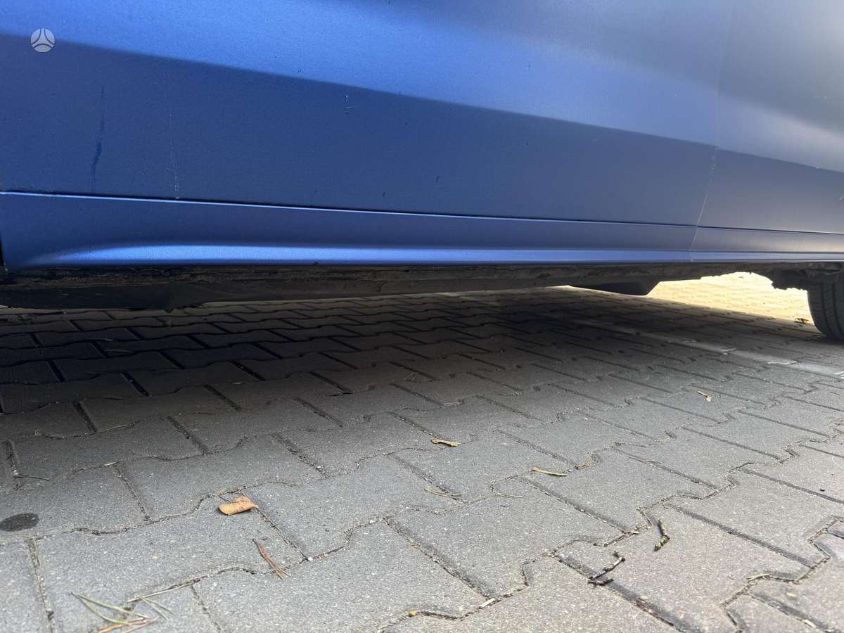 Volkswagen Sharan 2011 — photo 10