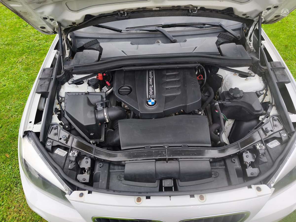 BMW X1 2013 — photo 8