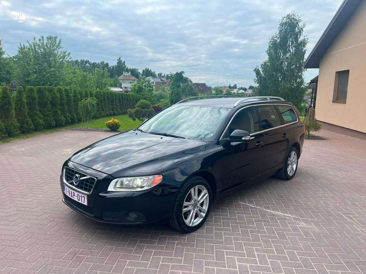 Volvo V70 2010 — vehicle for AFU Ukraine