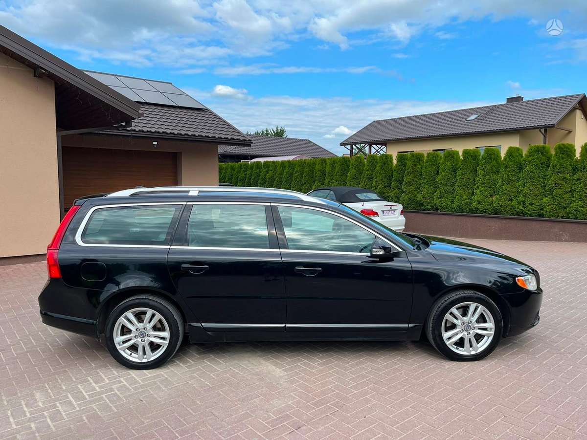Volvo V70 2010 — photo 5