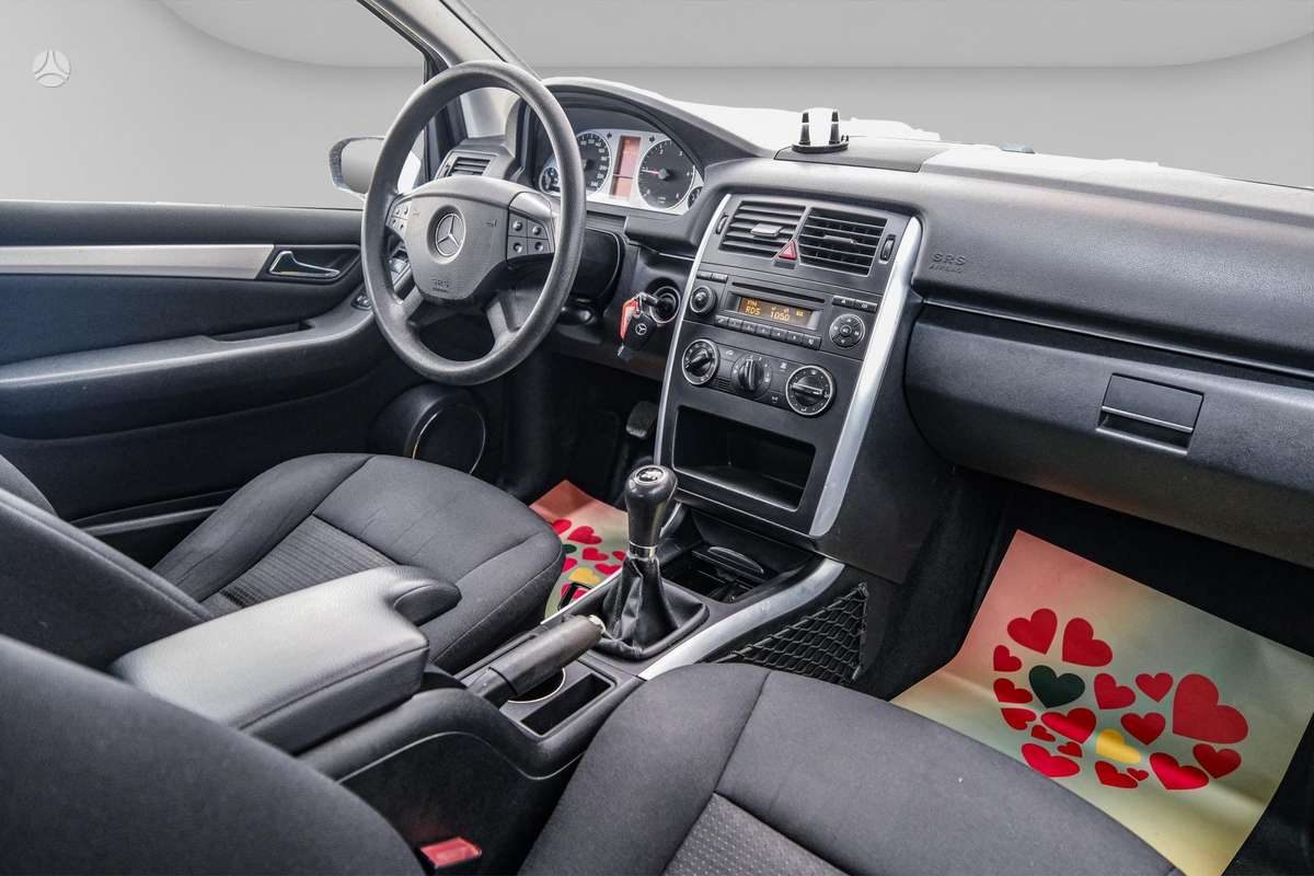 Mercedes-Benz B180 2008 — photo 11