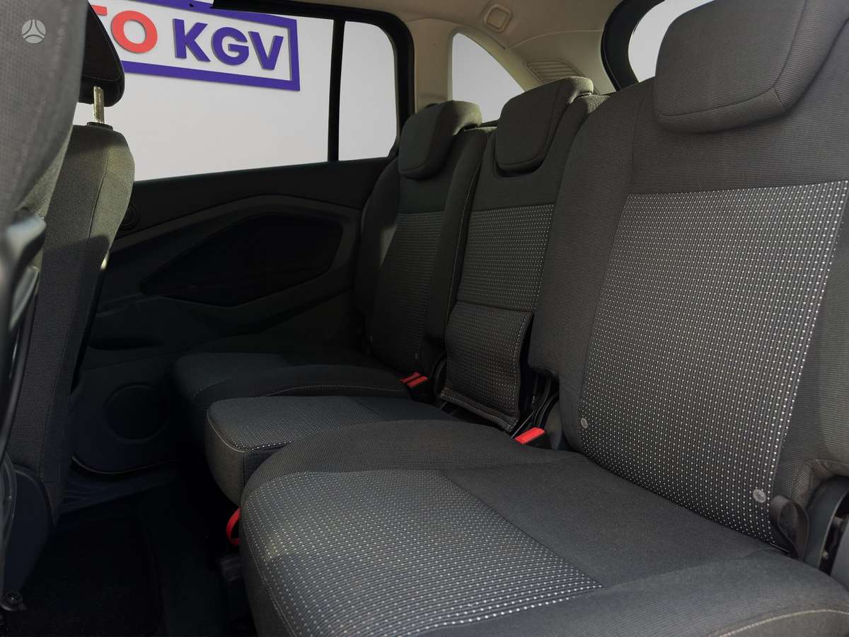 Ford Grand 2014 — photo 11