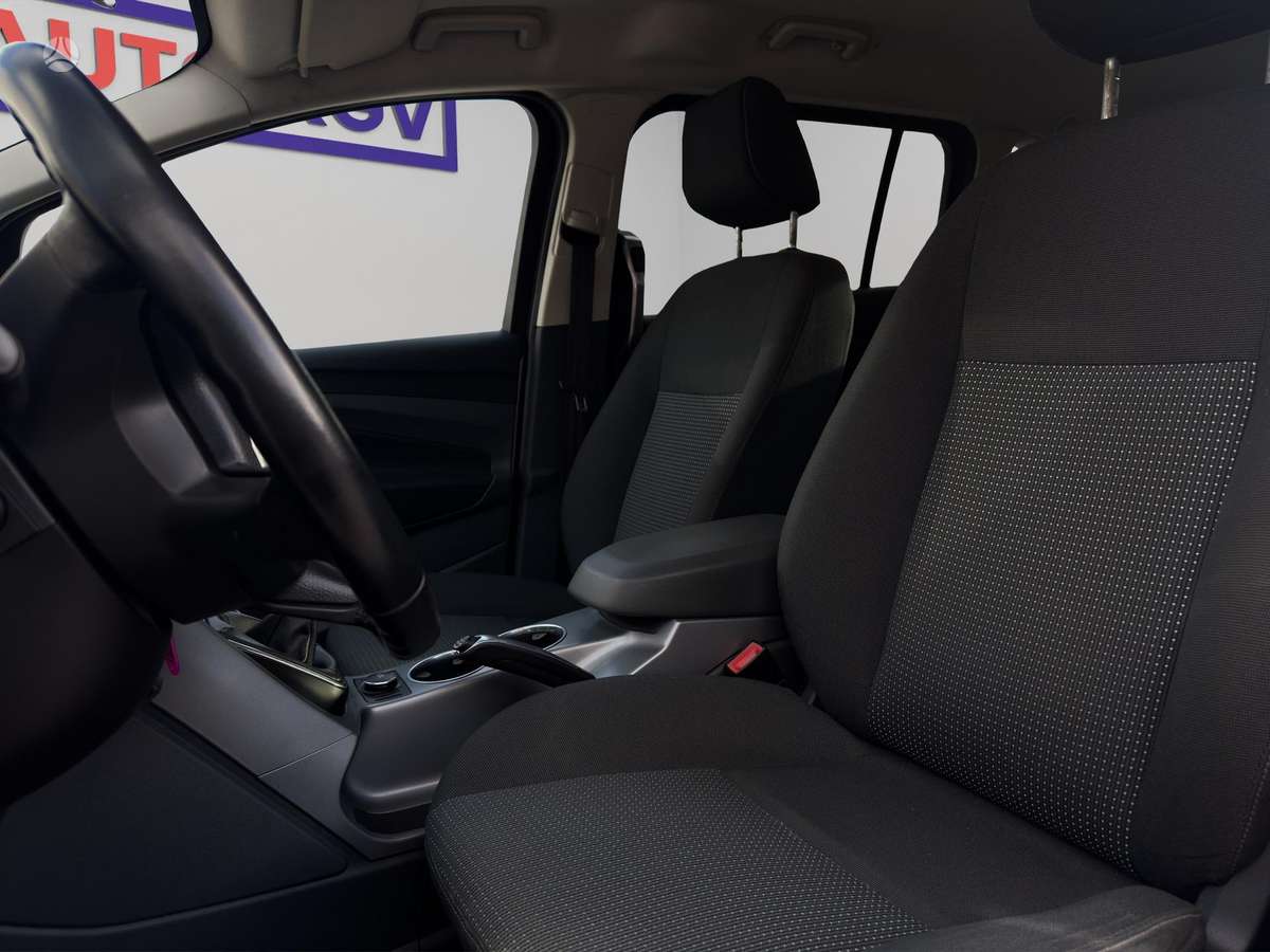 Ford Grand 2014 — photo 14