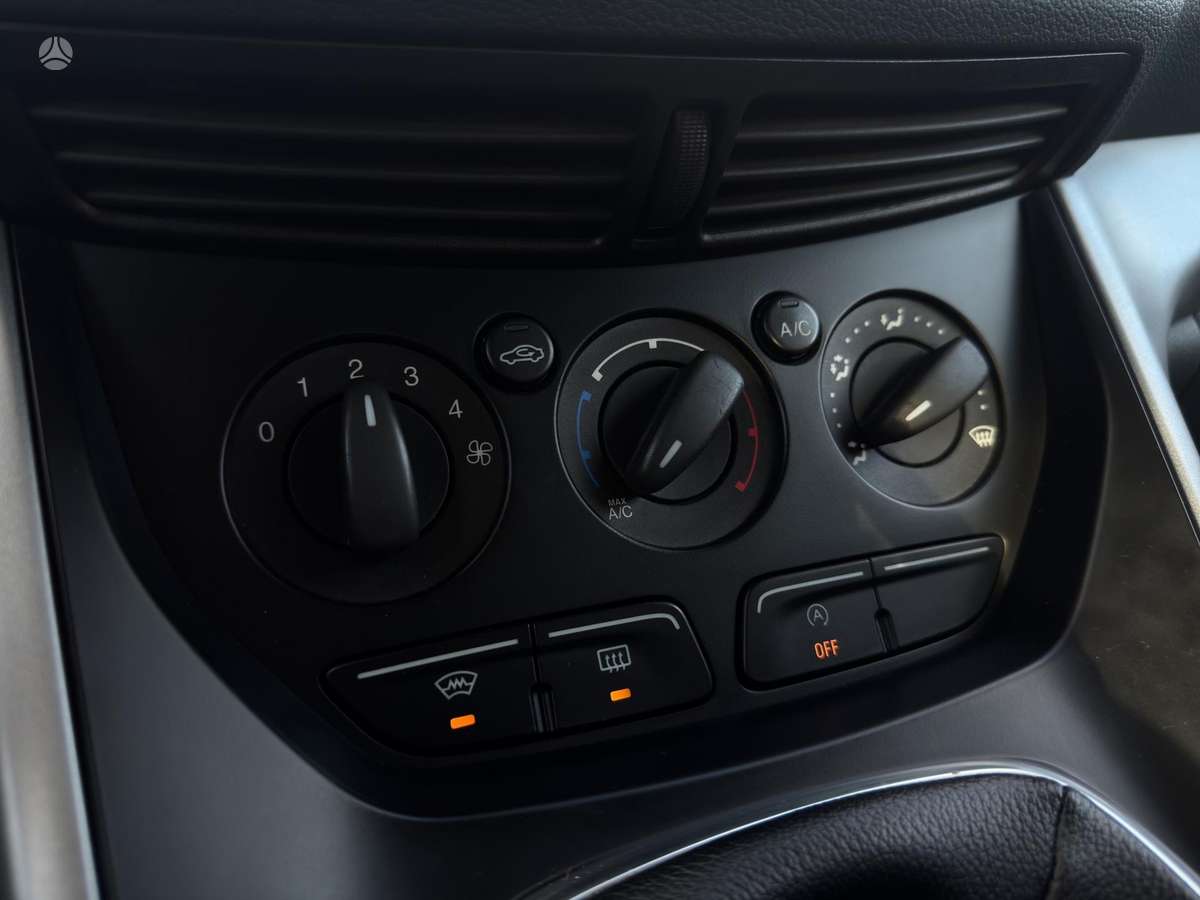 Ford Grand 2014 — photo 16