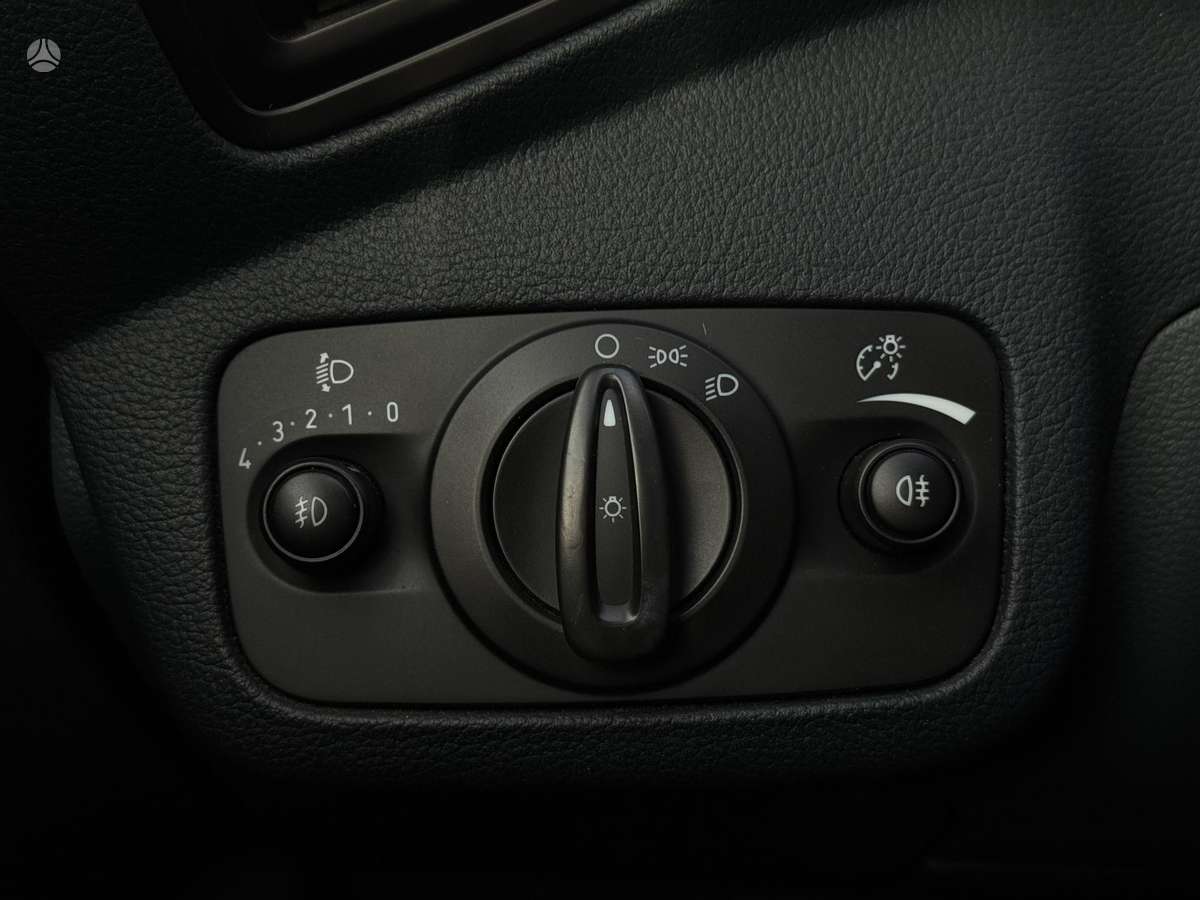 Ford Grand 2014 — photo 17