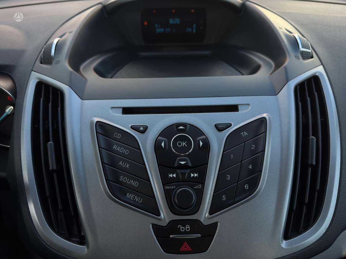 Ford Grand 2014 — photo 18