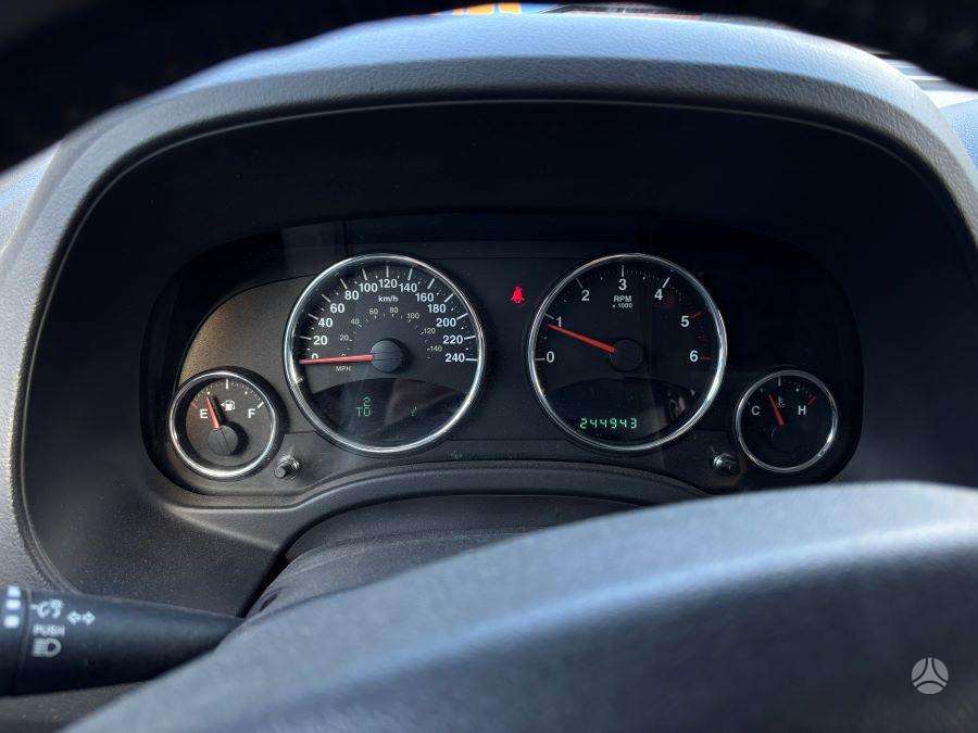 Jeep Compass 2010 — фото 13