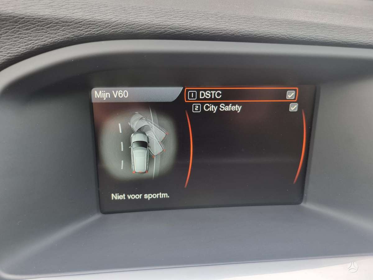 Volvo V60 2013 — photo 26
