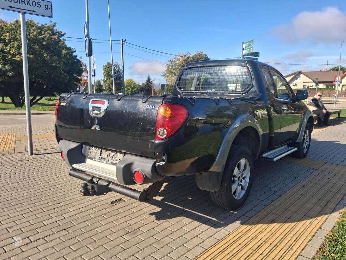 Mitsubishi L200 2008 — photo 12