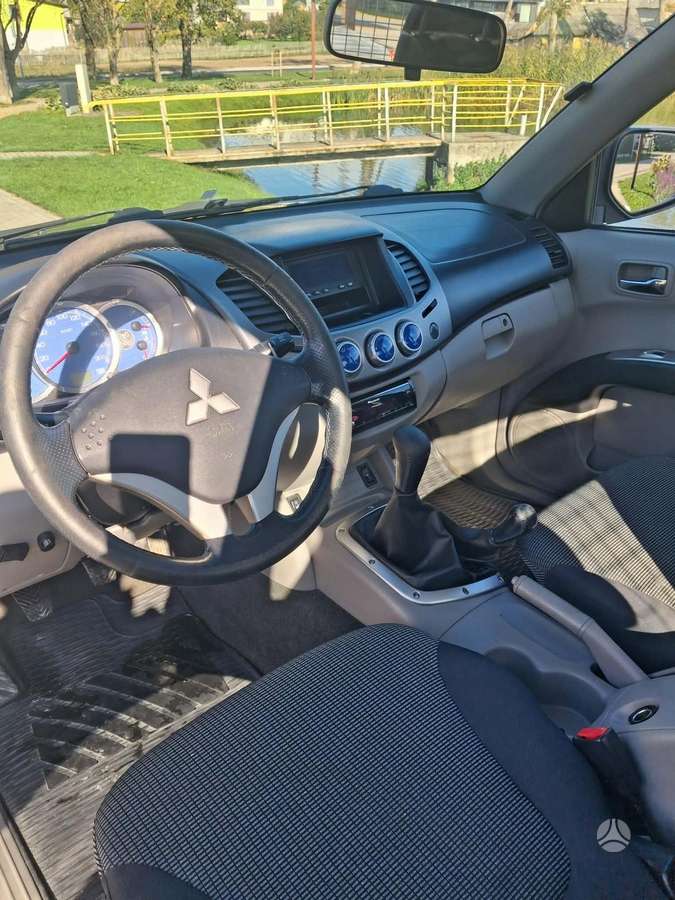 Mitsubishi L200 2008 — photo 19