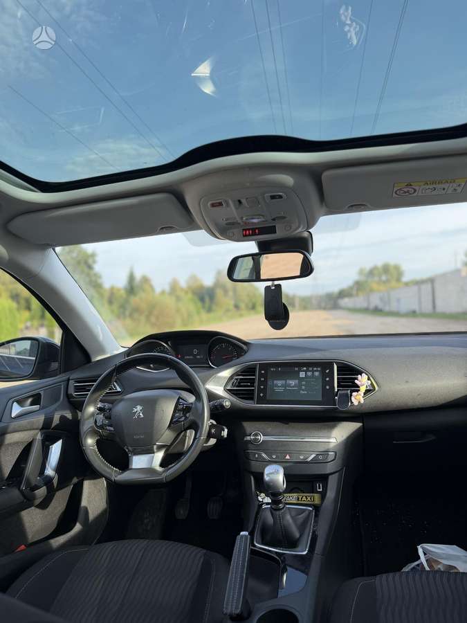 Peugeot 308 2014 — photo 10