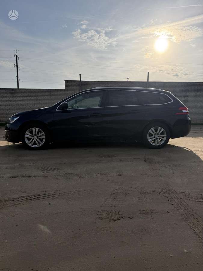 Peugeot 308 2014 — engine 1560 cm³, 120 HP (88kW)