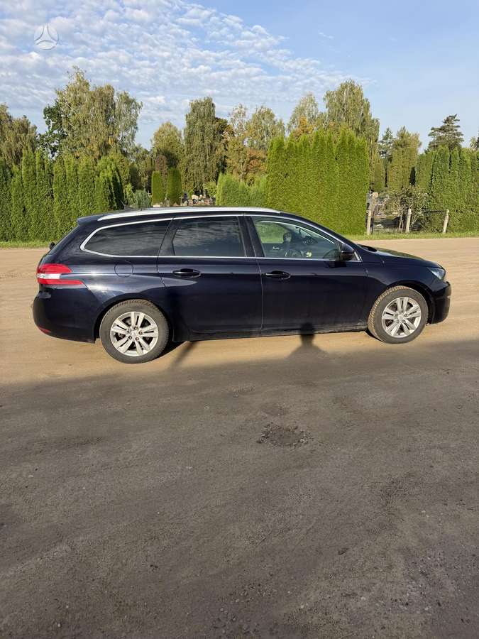 Peugeot 308 2014 — photo 7