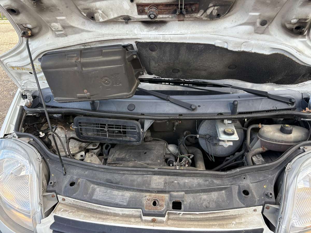 Opel Vivaro 2004 — photo 26