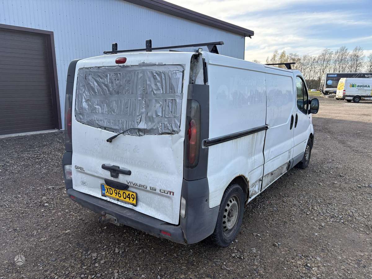 Opel Vivaro 2004 — photo 5