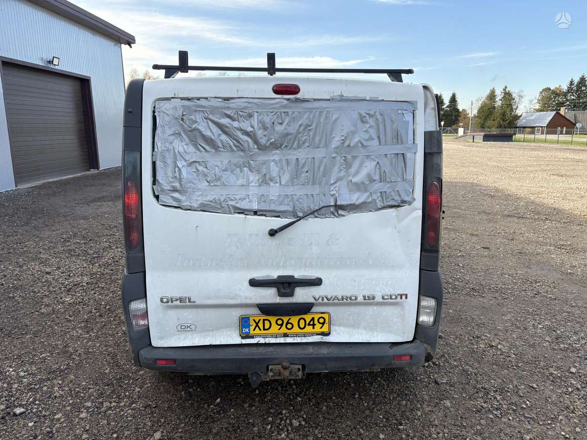 Opel Vivaro 2004 — photo 6