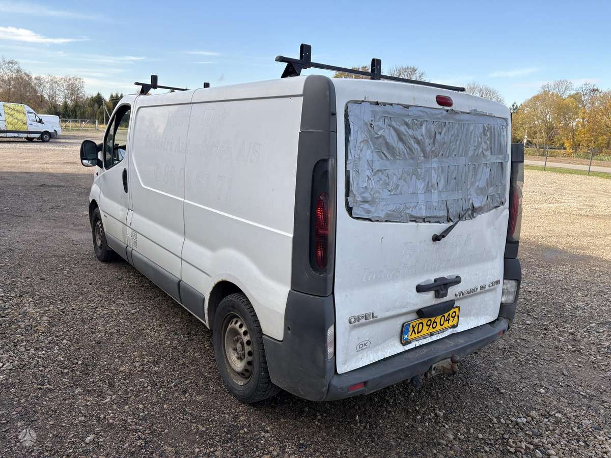 Opel Vivaro 2004 — photo 7