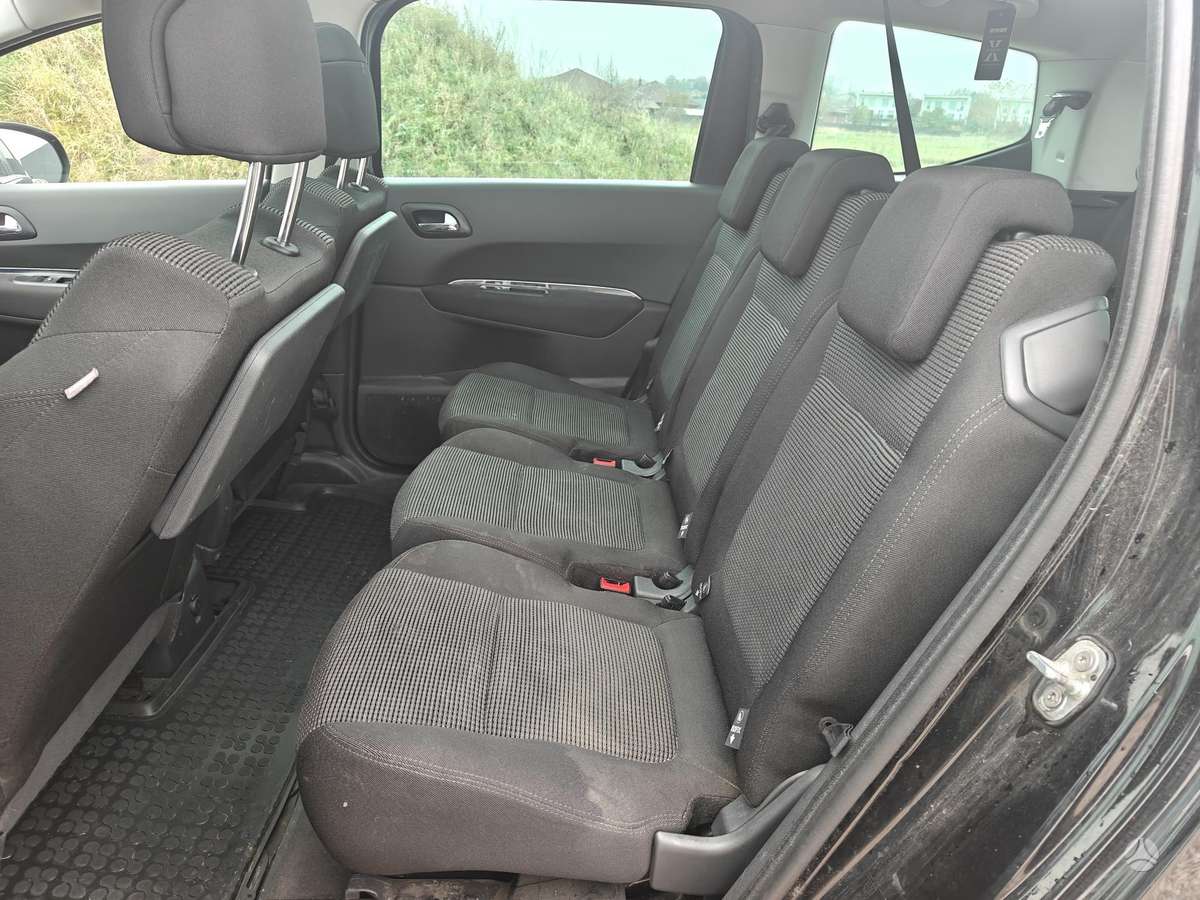 Peugeot 5008 2010 — photo 13