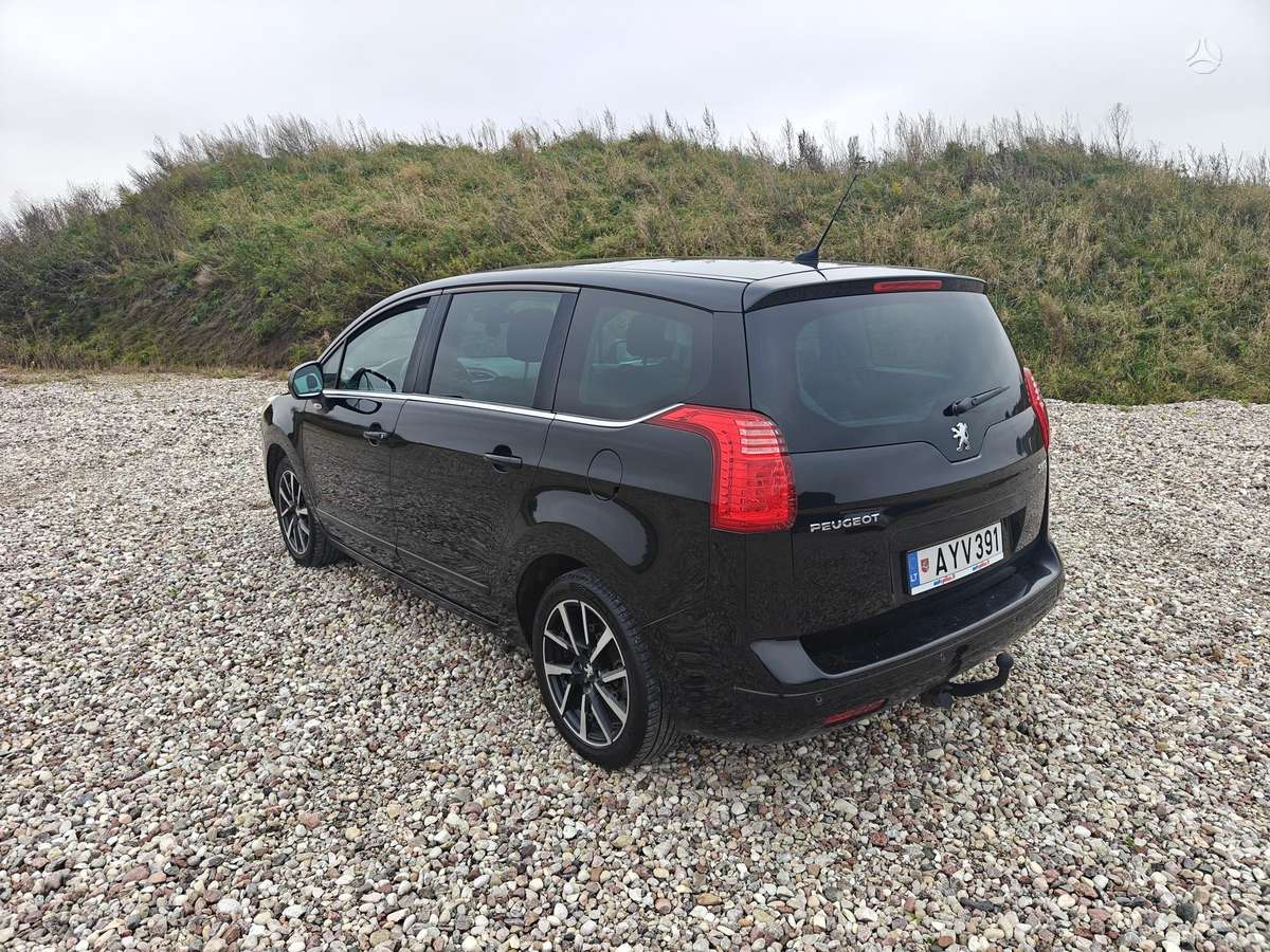 Peugeot 5008 2010 — photo 6