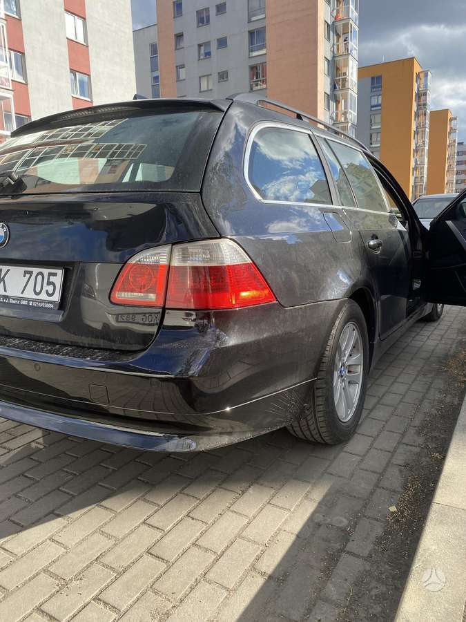 BMW 525 2006 — салон