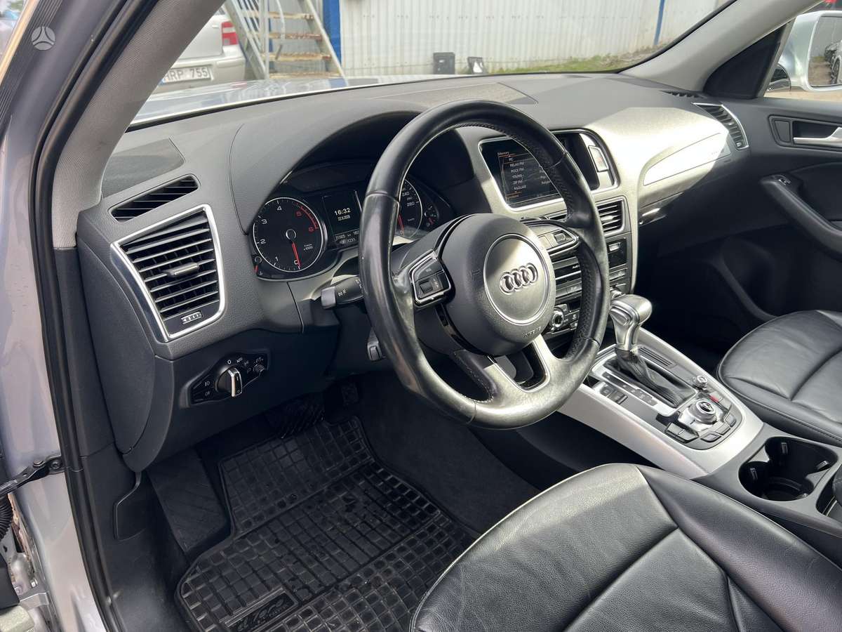 Audi Q5 2015 — photo 19