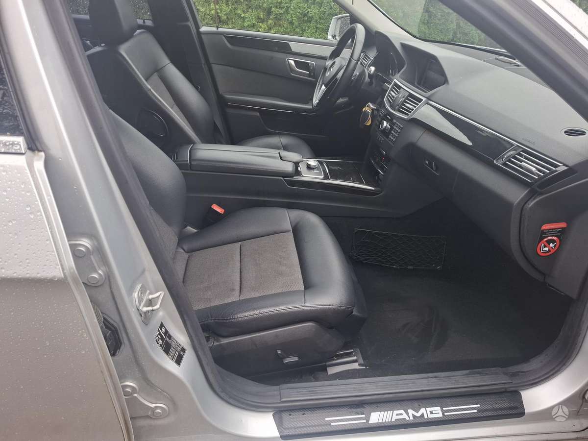 Mercedes-Benz E220 2013 — photo 14