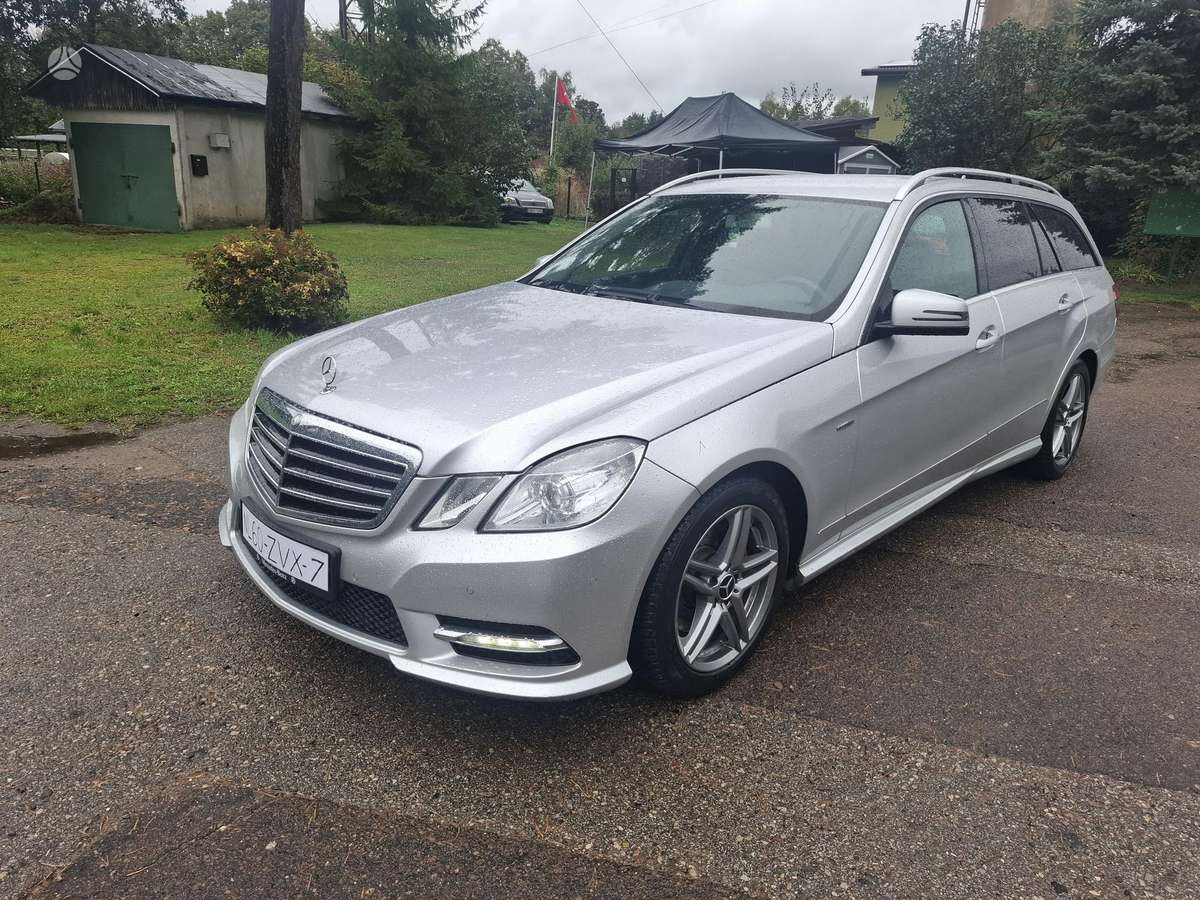 Mercedes-Benz E220 2013 — engine 2200 cm³, 170 HP (125kW)