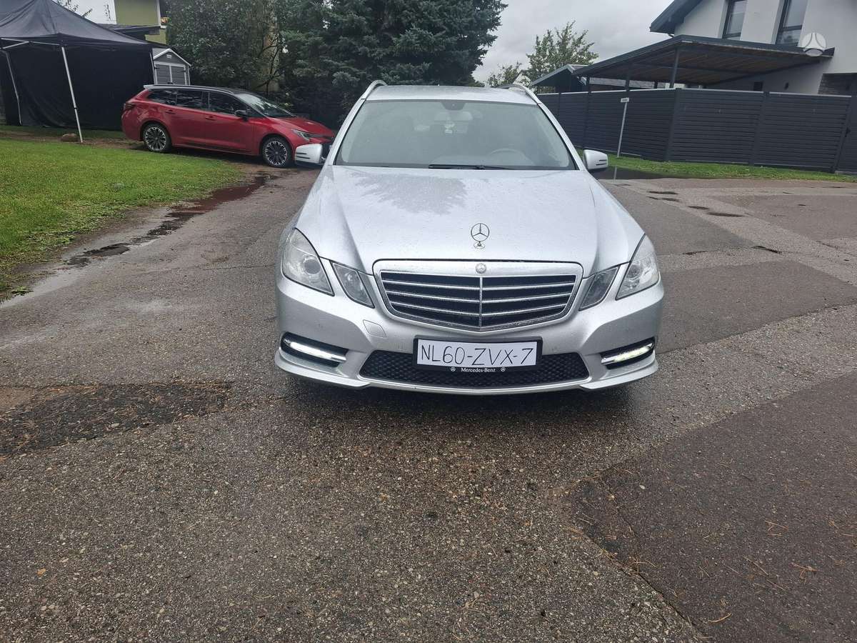 Mercedes-Benz E220 2013 — photo 6