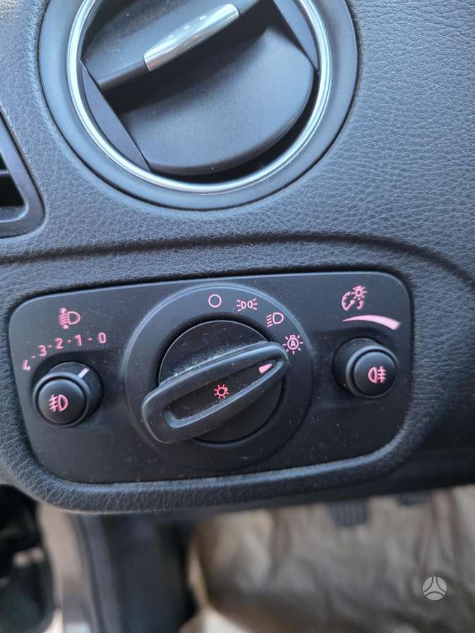 Ford S-MAX 2014 — photo 11