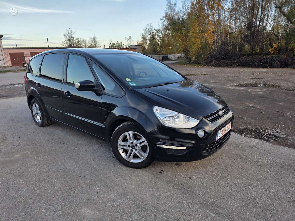 Ford S-MAX 2014 — rear view