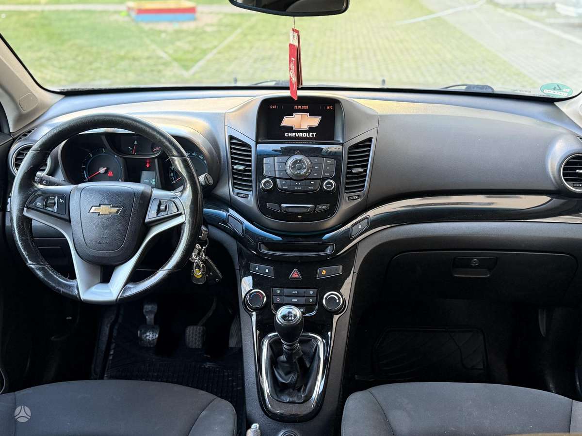 Chevrolet Orlando 2011 — photo 14