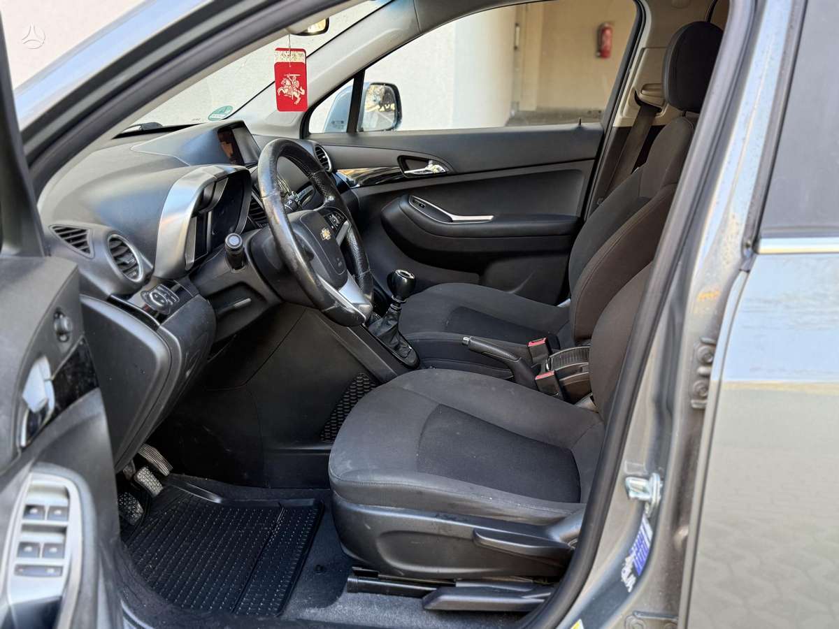 Chevrolet Orlando 2011 — photo 7