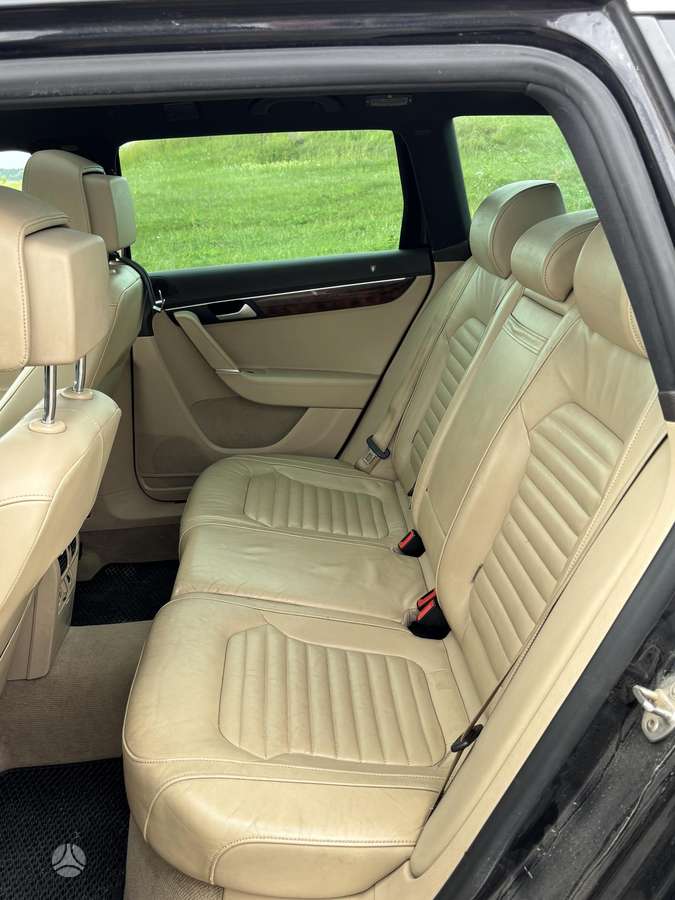 Volkswagen Passat 2014 — photo 14