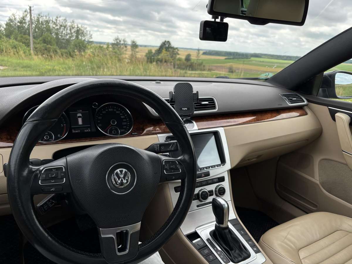 Volkswagen Passat 2014 — photo 17