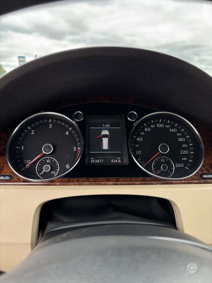 Volkswagen Passat 2014 — photo 18