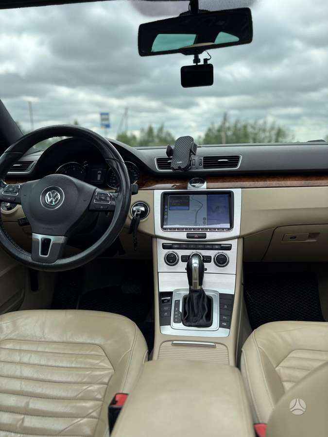 Volkswagen Passat 2014 — photo 24