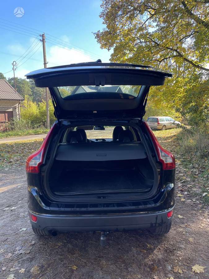 Volvo XC60 2010 — photo 12