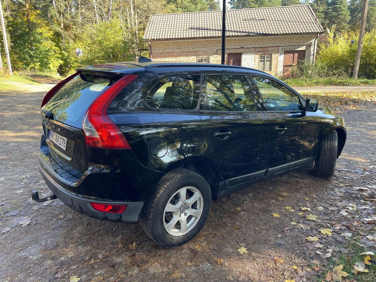 Volvo XC60 2010 — photo 6