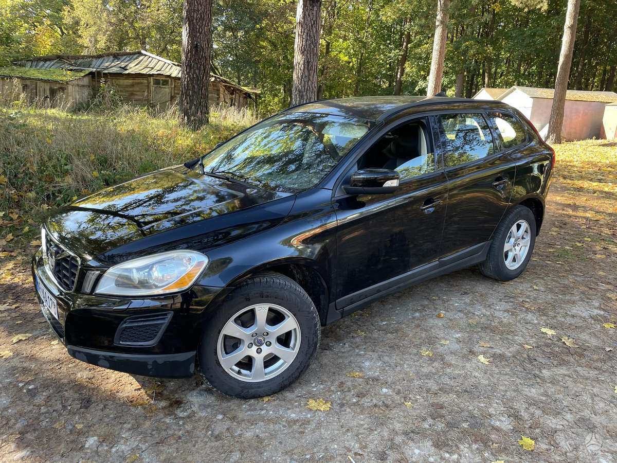 Volvo XC60 2010 — photo 7