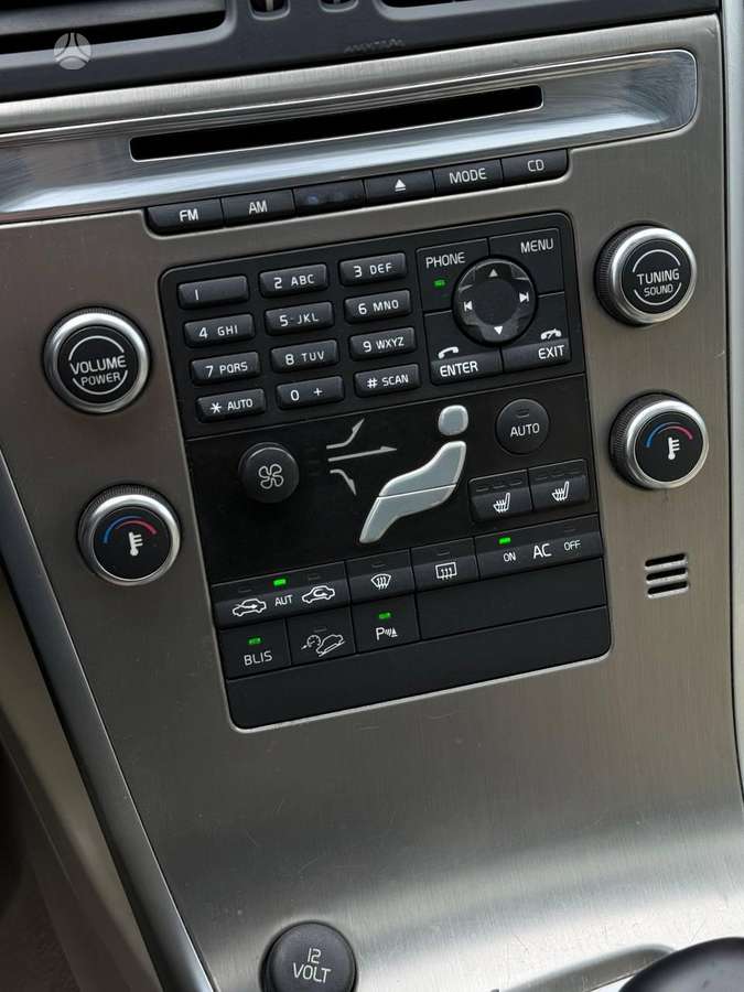 Volvo XC60 2008 — photo 20