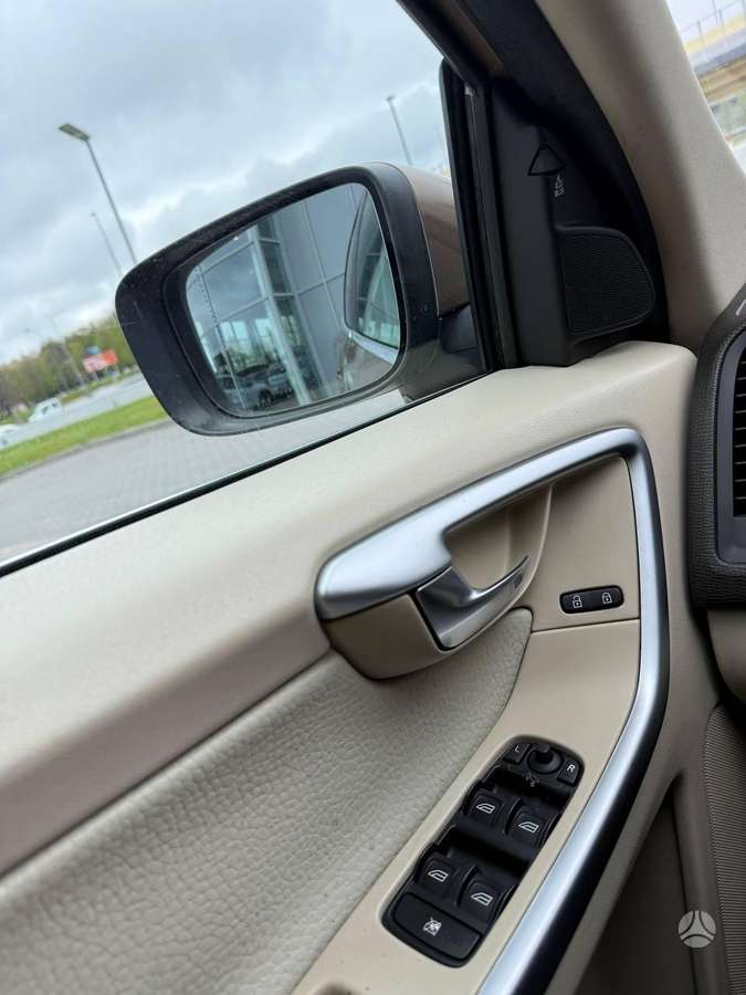 Volvo XC60 2008 — photo 27