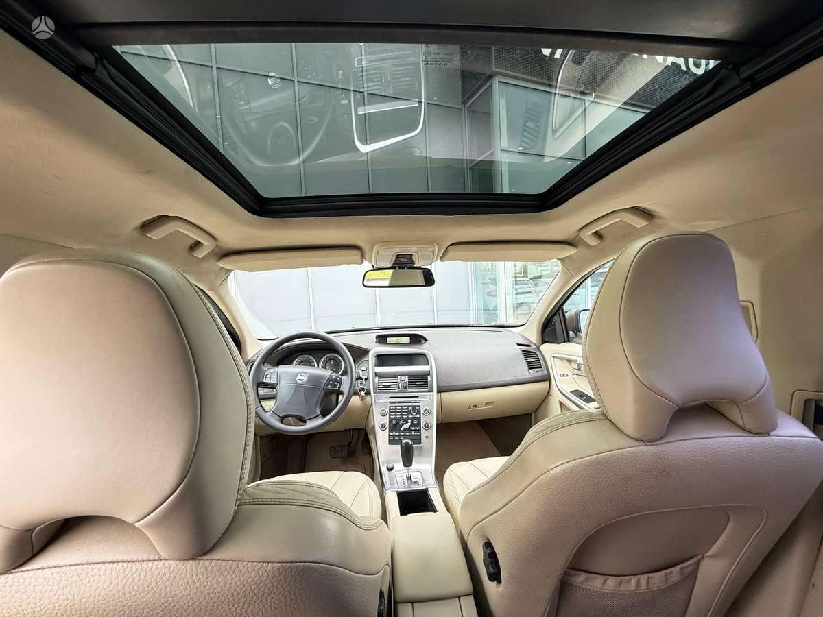 Volvo XC60 2008 — photo 30