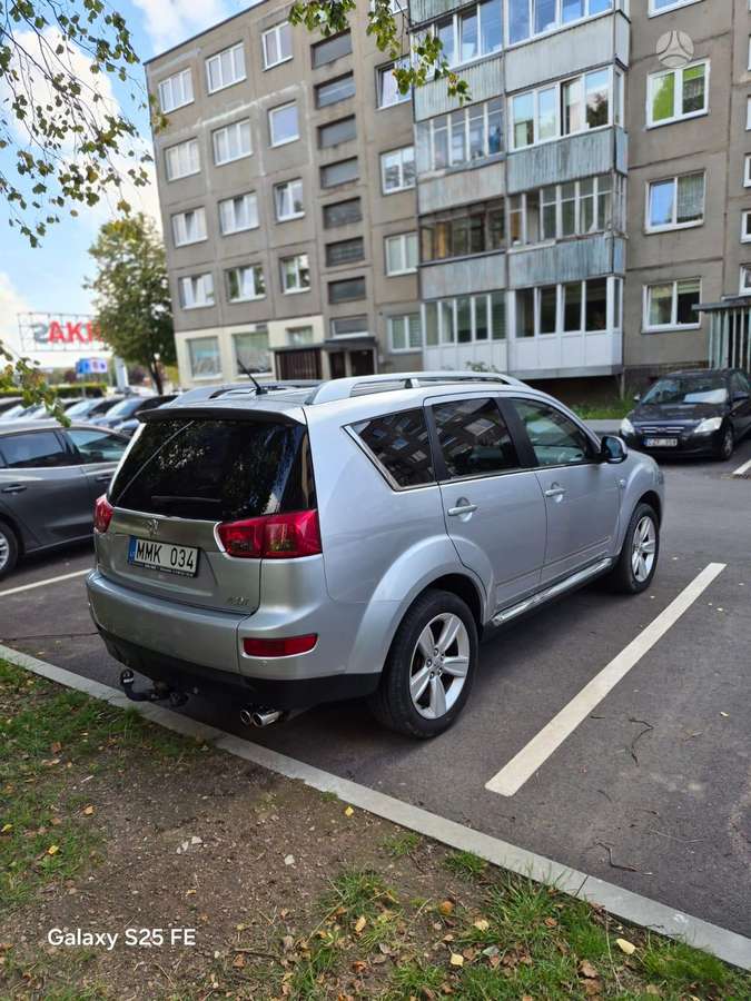 Peugeot 4007 2011 — photo 10
